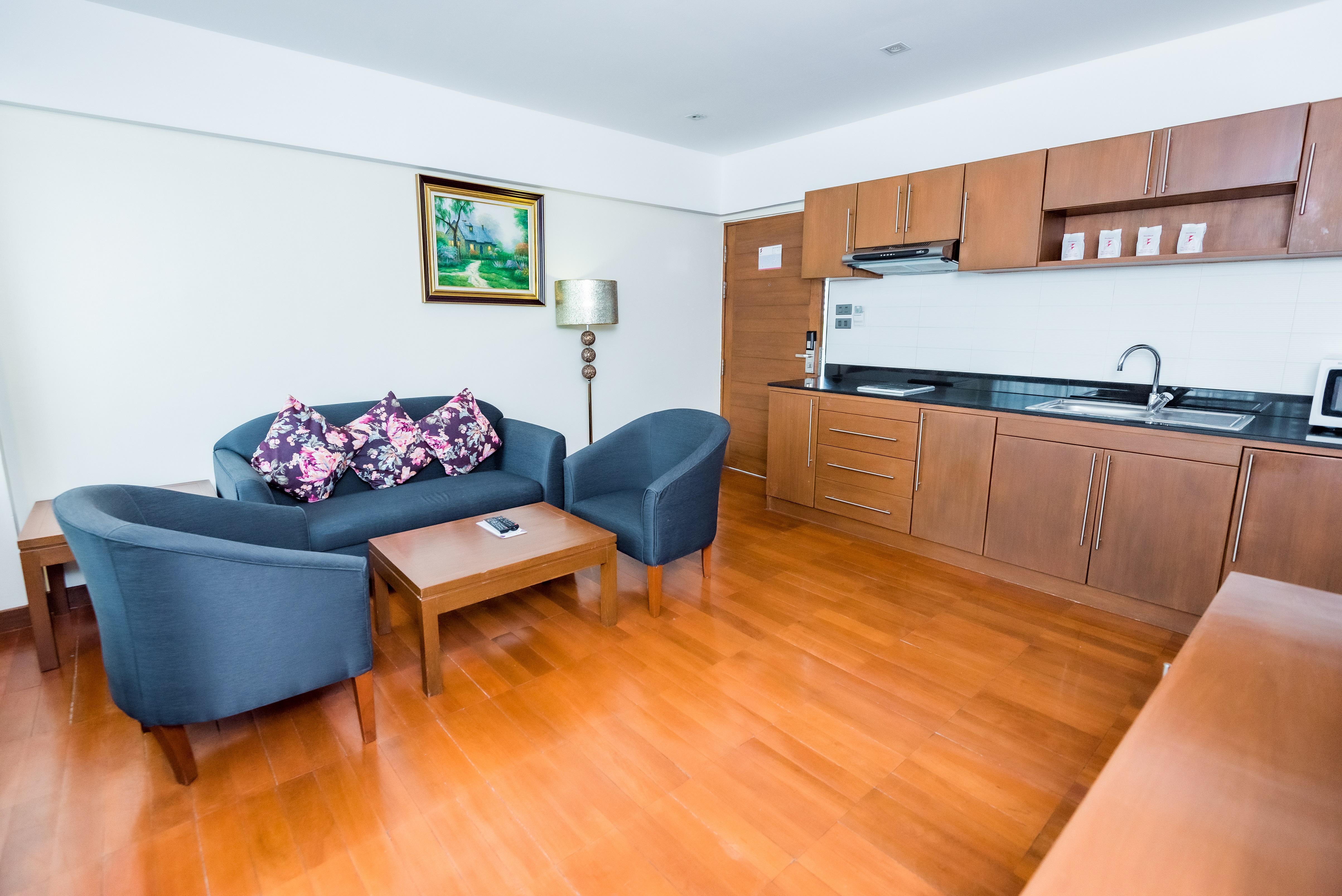 Bally Suite Sukhumvit Bangkok Zewnętrze zdjęcie